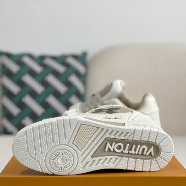 LOUIS VUITTON TRAINER SNEAKERS
