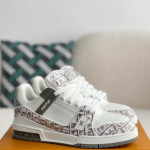 「#3368」 LOUIS VUITTON TRAINER SNEAKERS