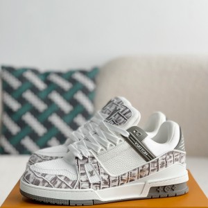 「#3368」 LOUIS VUITTON TRAINER SNEAKERS