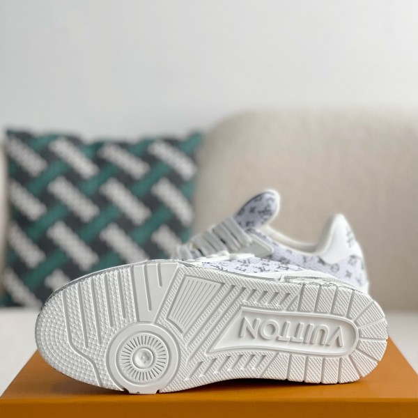 LOUIS VUITTON TRAINER SNEAKERS