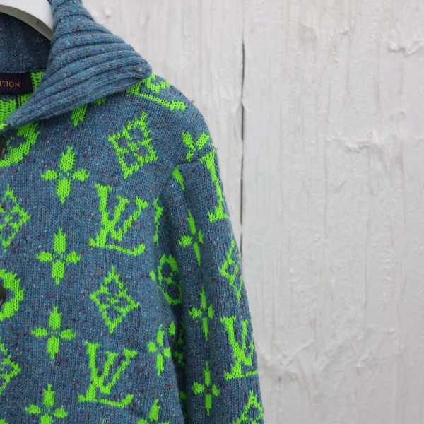 Louis Vuitton 24 new colorful yarn full print hooded cardigan