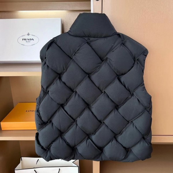 BOTTEGA VENETA Stand collar down jacket