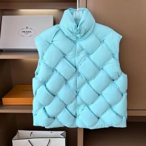 「#3430」BOTTEGA VENETA Stand collar down jacket
