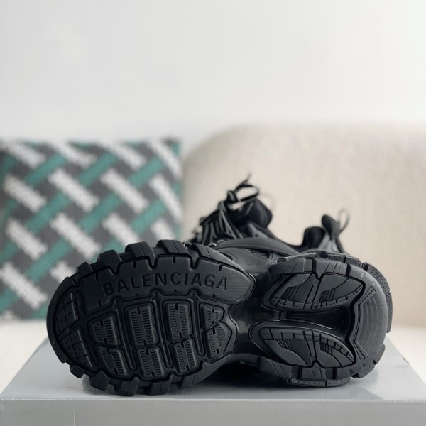 Balenciaga Track 1.0 track led Trainers