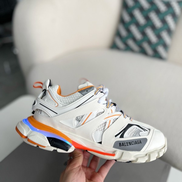 Balenciaga Track 1.0 track led Trainers