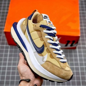 「#3504」Sacai x Nike VaporWaffle sesame and blue void