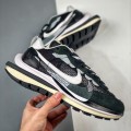 「#3505」Sacai x Nike VaporWaffle black and white