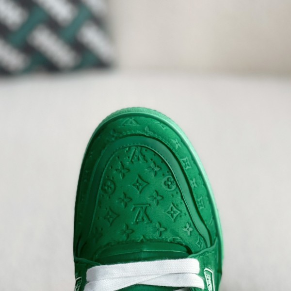 LOUIS VUITTON TRAINER SNEAKERS