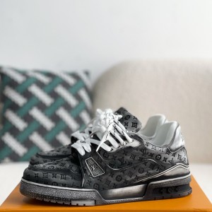 「#3567」 LOUIS VUITTON TRAINER SNEAKERS
