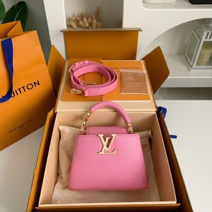 「#3601」Louis Vuitton Capucines BB Handbags Size：21*14*8cm
