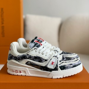 「#947」LOUIS VUITTON TRAINER Sneakers
