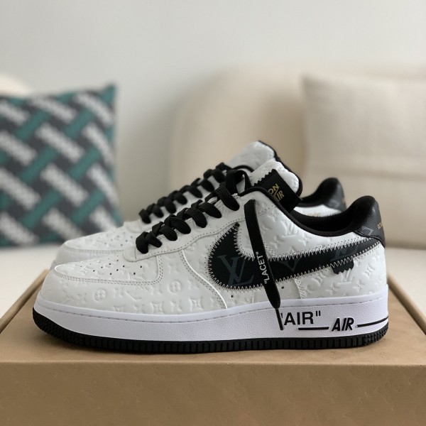 LOUIS VUITTON × NIKE AIR FORCE 1 SNEAKER