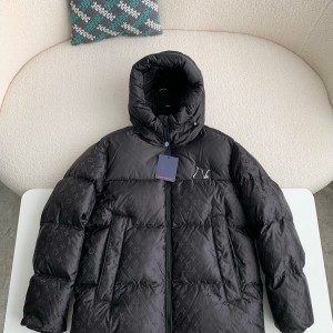 「#3650」Louis Vuitton logo labeled down jacket