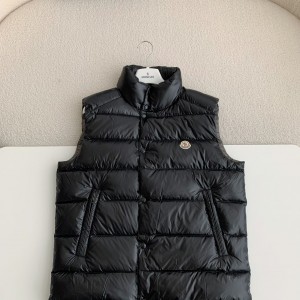 「#3663」Moncler down stand collar vest