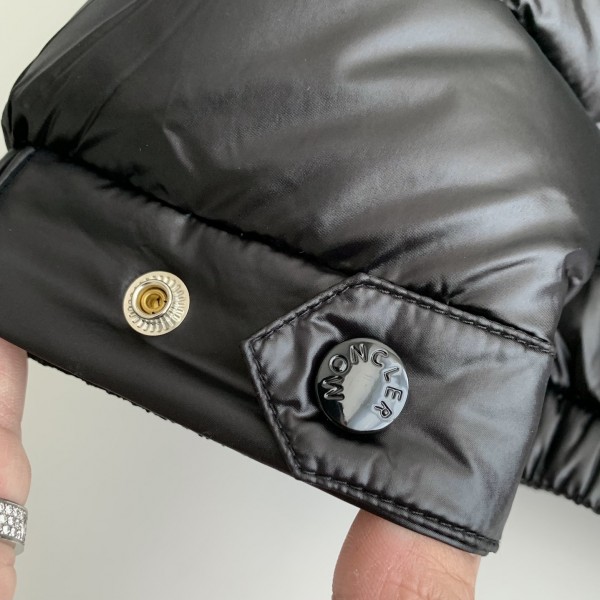 Moncler Short  men