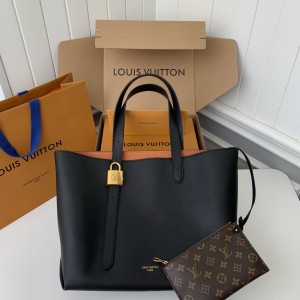 「#3673」Louis Vuitton Low Key Cabas Mid -number Handbag M25343 Size: 30*14*47cm