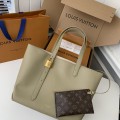 「#3675」Louis Vuitton Low Key Cabas Mid -number Handbag M25343 Size: 30*14*47cm