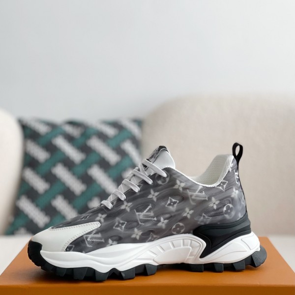 LOUIS VUITTON CASUAL SNEAKERS