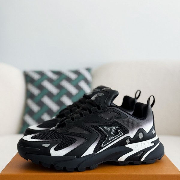LOUIS VUITTON CASUAL SNEAKERS