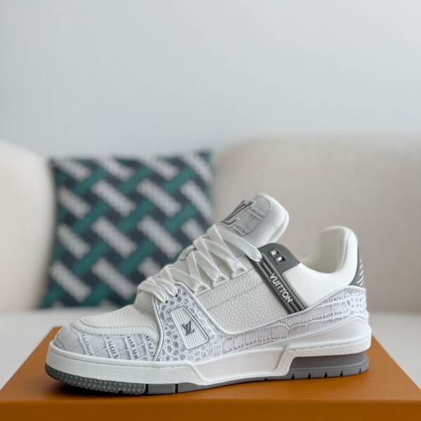 LOUIS VUITTON TRAINER SNEAKERS