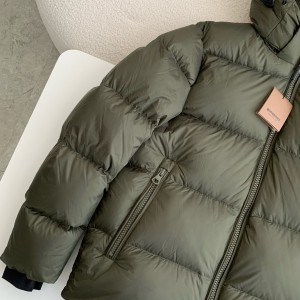 「#3700」Burberry Down Jacket