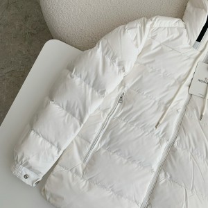 「#3706」Moncler Montbeliard down jacket