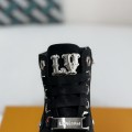 「#3716」LOUIS VUITTON Round toe lace-up boots