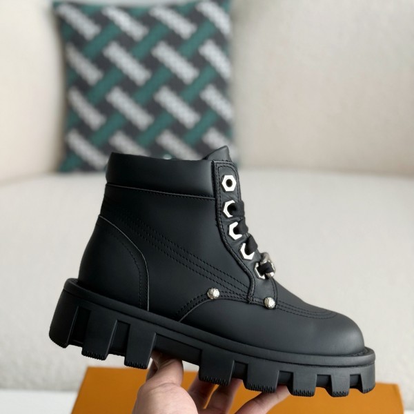 LOUIS VUITTON Leather Round toe lace-up boots