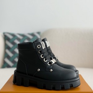「#3718」LOUIS VUITTON Leather Round toe lace-up boots
