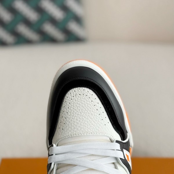 LOUIS VUITTON TRAINER SNEAKERS