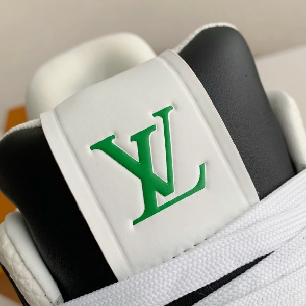 LOUIS VUITTON TRAINER SNEAKERS
