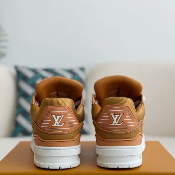 LOUIS VUITTON TRAINER SNEAKERS