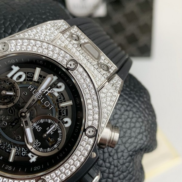 Hublot full diamond chronograph v2 version watch