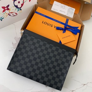 「#1082」Louis Vuitton Men's POCHETTE VOYAGE Black Flower Handbag N41696, 27 * 21 * 6cm