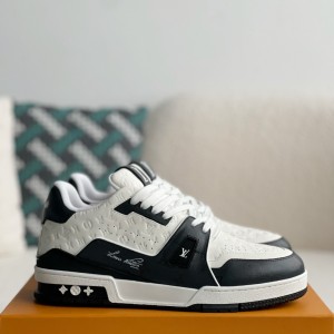 「#706」LOUIS VUITTON TRAINER Sneakers