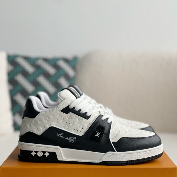 「#706」LOUIS VUITTON TRAINER Sneakers