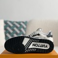 「#706」LOUIS VUITTON TRAINER Sneakers