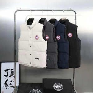 「#3833」Canada goose down vest