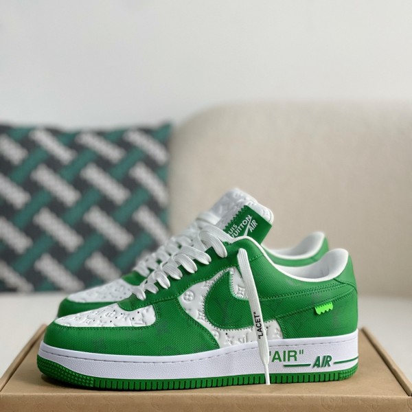 LOUIS VUITTON × NIKE AIR FORCE 1 Sneaker