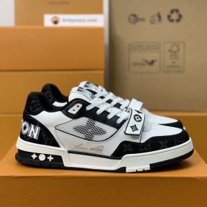 「#739」LOUIS VUITTON TRAINER Sneakers