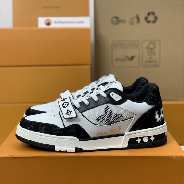 LOUIS VUITTON TRAINER Sneakers