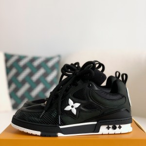 「#949」LOUIS VUITTON  RUNNER TATIC  Sneakers