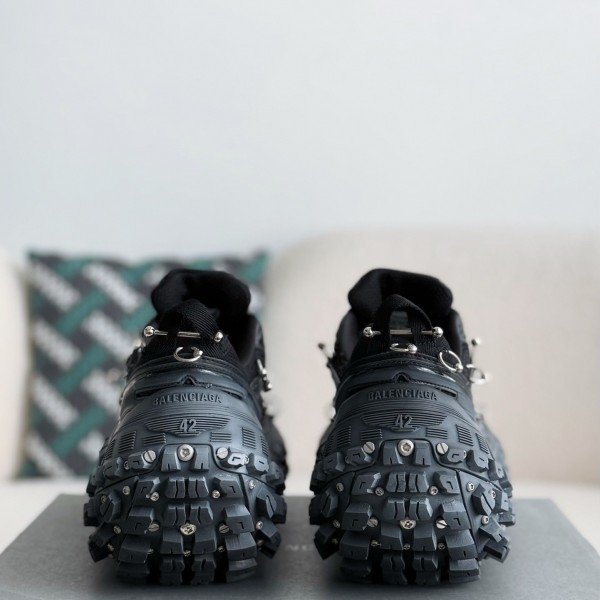 Balenciaga Defender Dad shoes