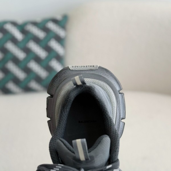 Balenciaga Runner Sneakers