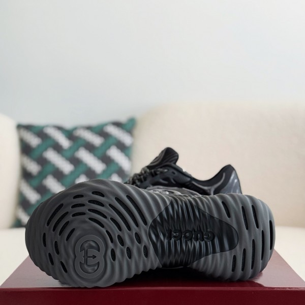 Gucci Ripple Casual Sneakers