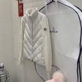 「#3870」Moncler new women's V-pattern stitching knitted sleeves stand collar down jacket