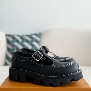 「#3875」 LOUIS VUITTON Cow leatherRound head buckle Casual Shoes