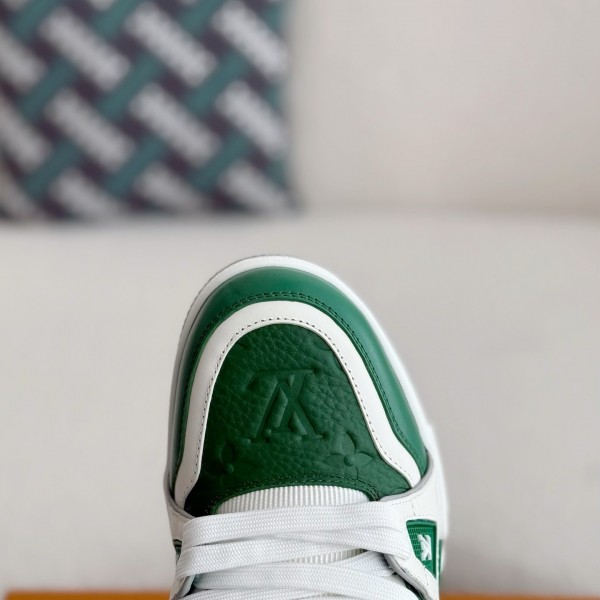 LOUIS VUITTON TRAINER SNEAKERS