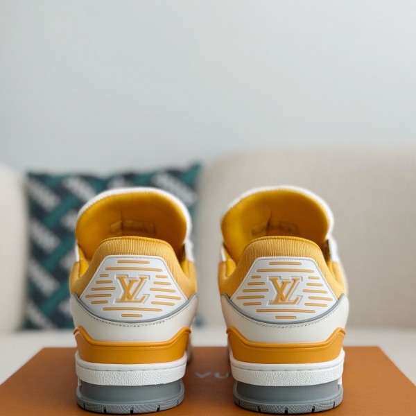 LOUIS VUITTON TRAINER SNEAKERS