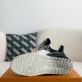 「#3894」 LOUIS VUITTON TRAINER SNEAKERS
